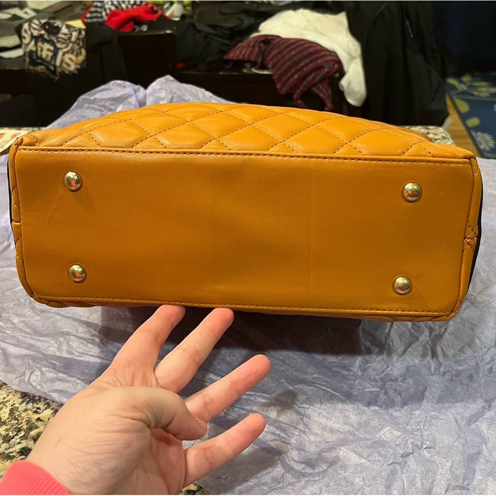 NWT Alyssa 100% Gold HW Brown Vegan Leather Tote! - Picture 4 of 9